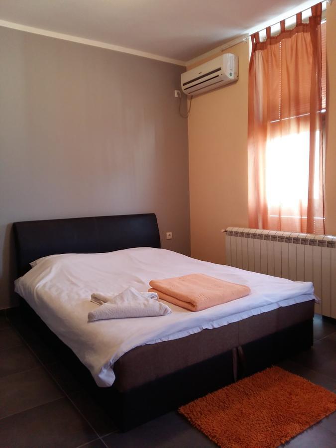 Bela Ruza Hotel Belgrade Exterior photo